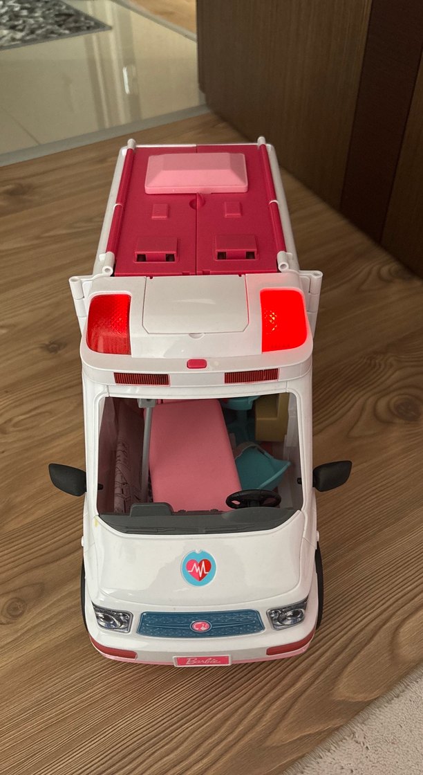 Barbie ambulansı - Görsel 3