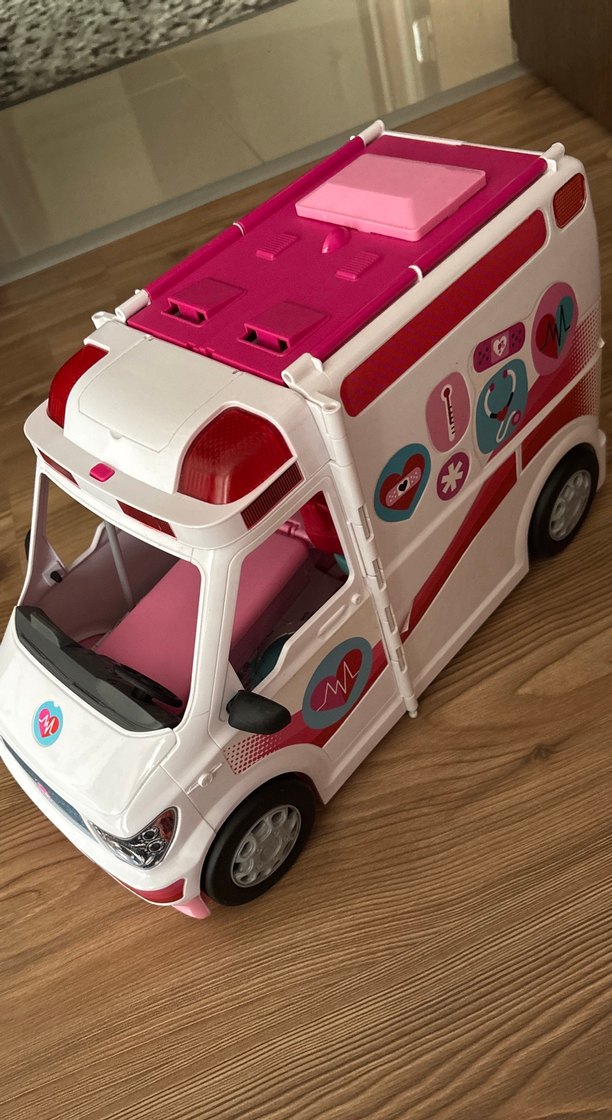 Barbie ambulansı - Görsel 5