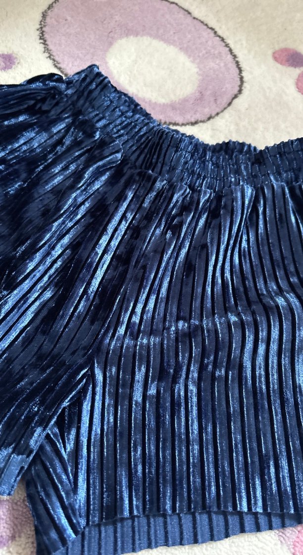 Kız çocuk Lacivert Pilili kadife Mini Şort - Görsel 2