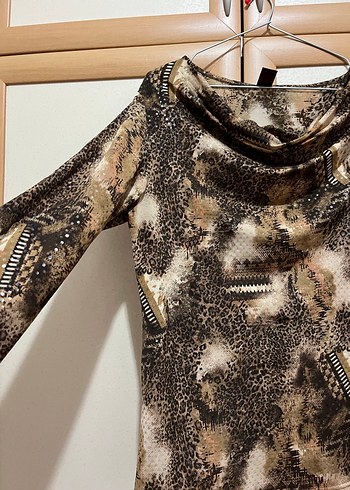 Kadın Kahverengi Yılan Desenli Uzun Kollu Bluz - Görsel 2