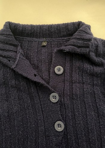 Düğmeli Lacivert Keten Kadın Kazak - Görsel 2