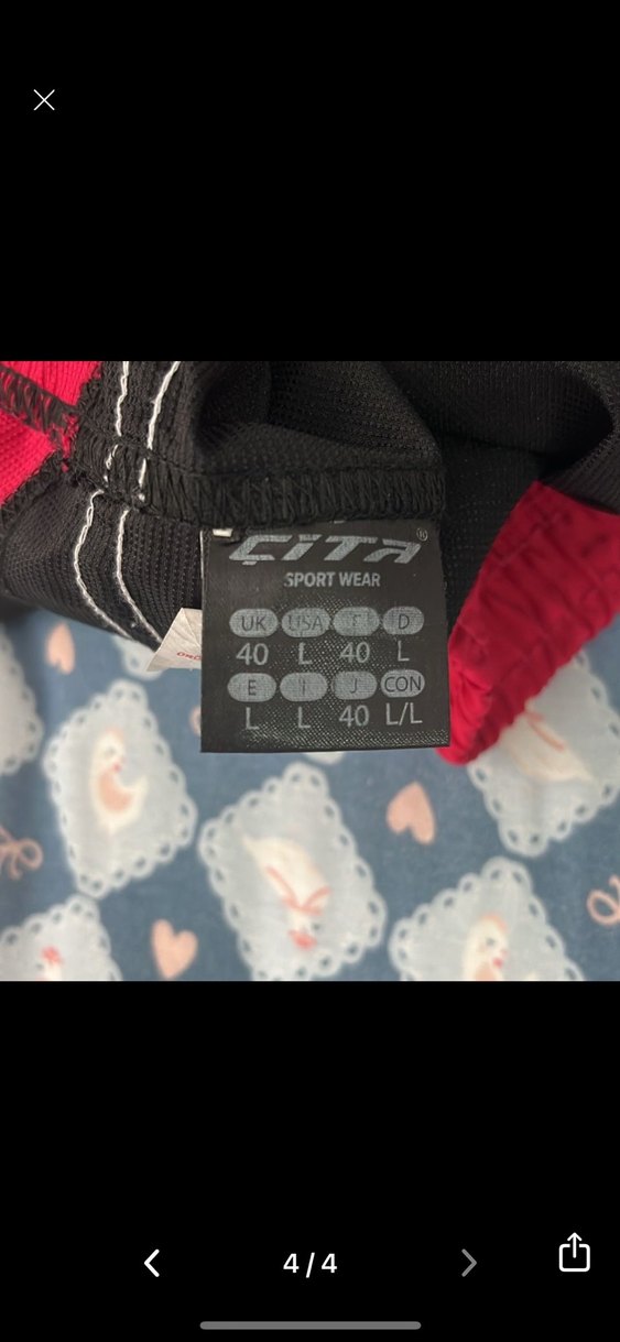 Kırmızı Siyah Fermuarlı Kadın Mini Şort - Görsel 4