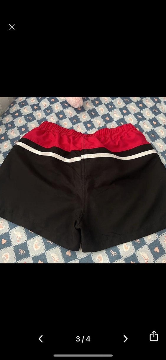 Kırmızı Siyah Fermuarlı Kadın Mini Şort - Görsel 3