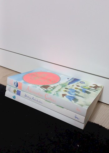 Mektup Arkadaşları ve Diğer Romanlar (3 kitap) - Görsel 3