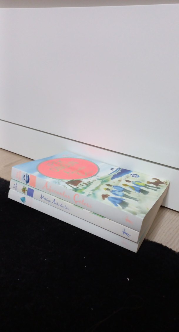 Mektup Arkadaşları ve Diğer Romanlar (3 kitap) - Görsel 3