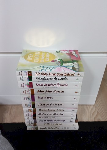 İpek Ongun Kitap Seti - 12 Kitap - Görsel 3