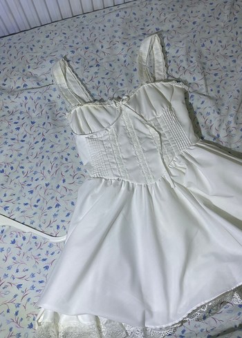 Nakışlı Beyaz elbise - Görsel 3