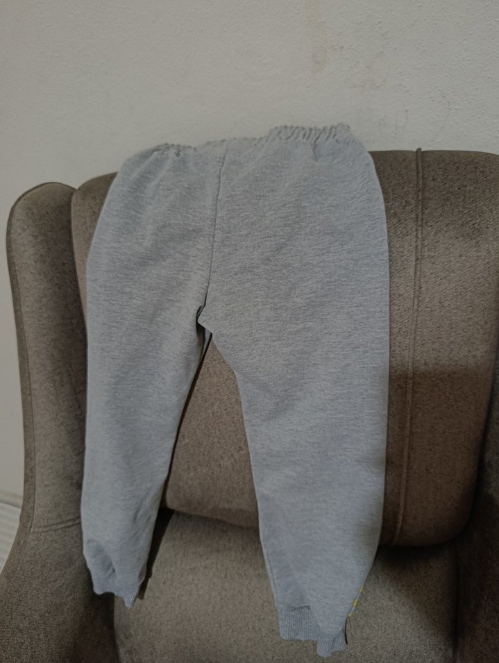 Gri Çizgili çocuk eşofman Altı - Görsel 2