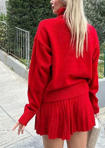 Kırmızı Örgü Boğazlı Kadın Kazak - Görsel 2