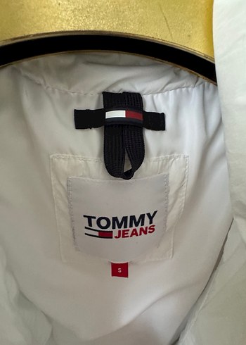 Tommy Hilfiger Tommy Hilfiger Beyaz Fermuarlı Kadın Mont
