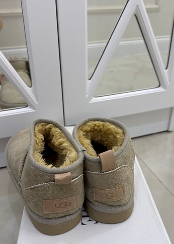 Ugg Bej Süet Kadın Bot, Kürk Detaylı, Dolgu Topuklu