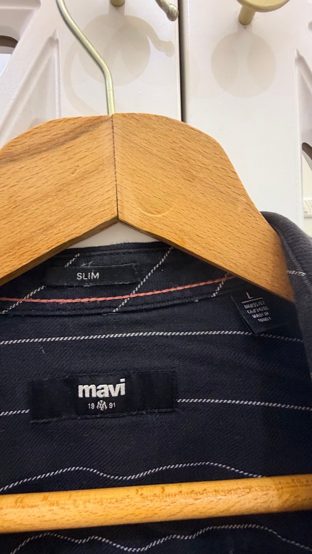 Düğmeli Siyah Çizgili Erkek Gömlek - Görsel 5