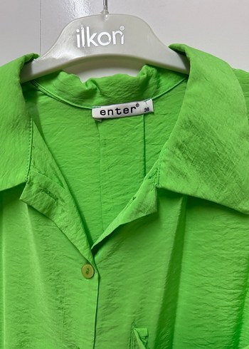 Düğmeli Yeşil Kısa Kollu Keten Gömlek - Görsel 2