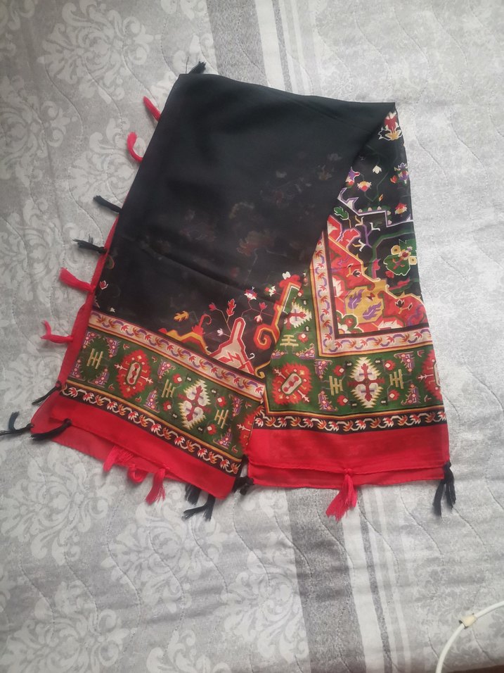 Desenli Şal - Görsel 3