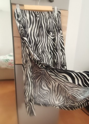 Yırtmaçlı Zebra Desen Uzun Etek - Görsel 3