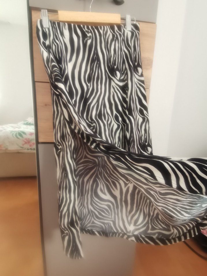 Yırtmaçlı Zebra Desen Uzun Etek - Görsel 3