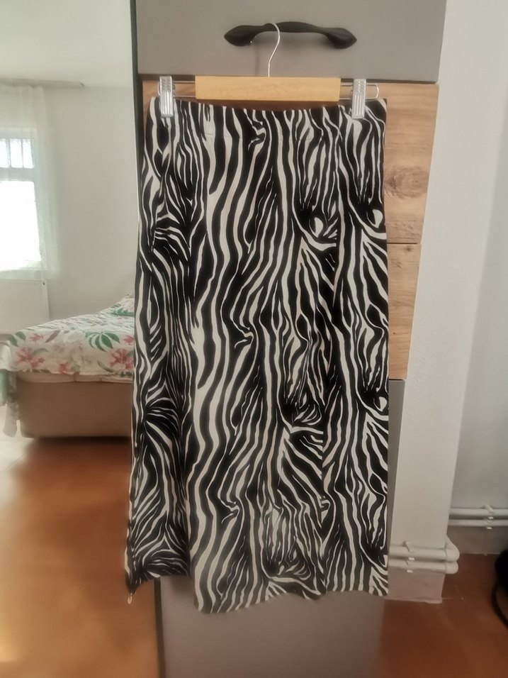 Yırtmaçlı Zebra Desen Uzun Etek - Görsel 2