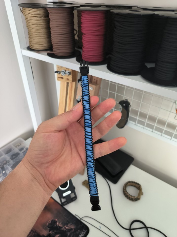 mavi siyah mikroparacort bileklik - Görsel 2