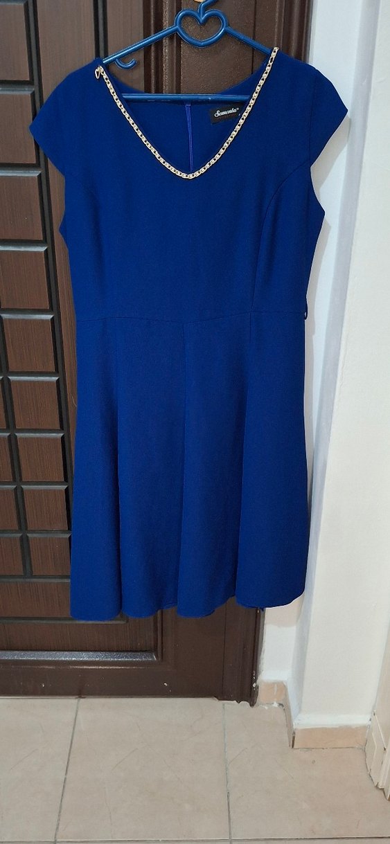 Zincir Detaylı Lacivert Midi Elbise - Görsel 4