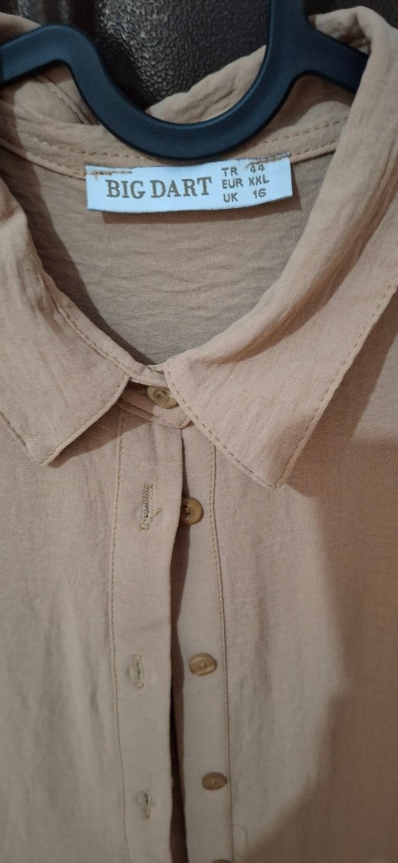 Bej Düğmeli Kadın  Elbise - Görsel 2