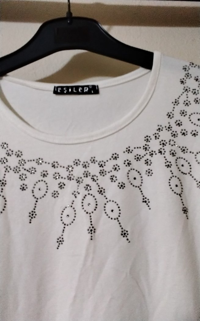 Boncuk İşlemeli Beyaz Pamuklu Kadın Bluz - Görsel 2