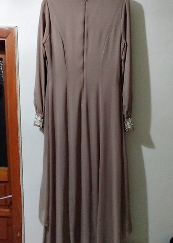 Nakış Detaylı Uzun Bej Kadın Elbise - Görsel 3