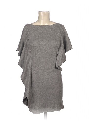 PreLoved Kısa Elbise %70 İndirimli.