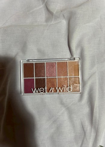 Wet n Wild Çok Renkli Far Paleti