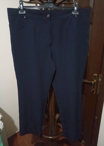 Kadın Lacivert Kemerli Normal Boy Kumaş Pantolon - Görsel 3