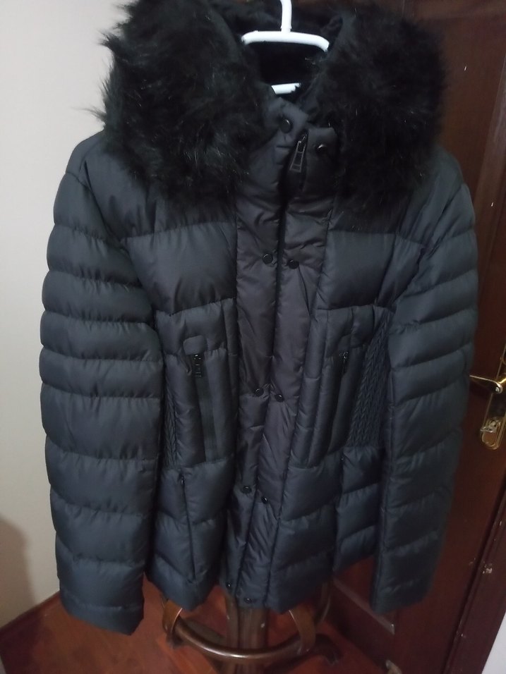 Siyah Kürklü Kısa Kadın Kışlık Mont - Görsel 2