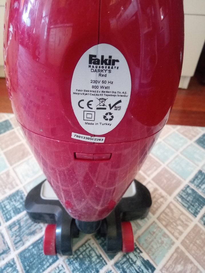 Kırmızı renkli renkli elektrikli süpürge - Görsel 5