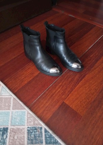 Siyah Deri Kadın Botu - Görsel 7