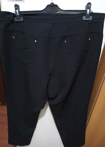 Siyah Kadın Midi Kumaş Pantolon - Görsel 4