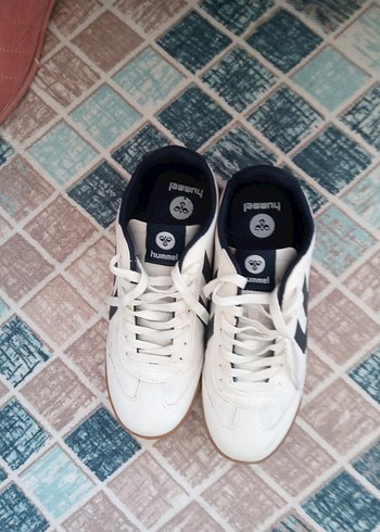 Hummel 39