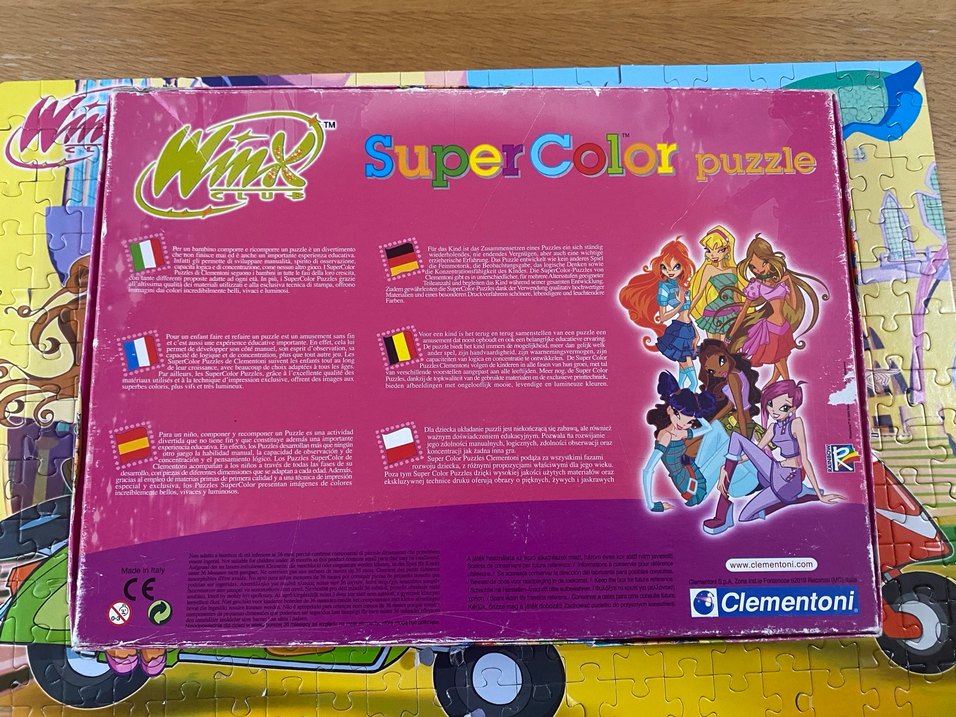 Winx Puzzle 250 parca - Görsel 3