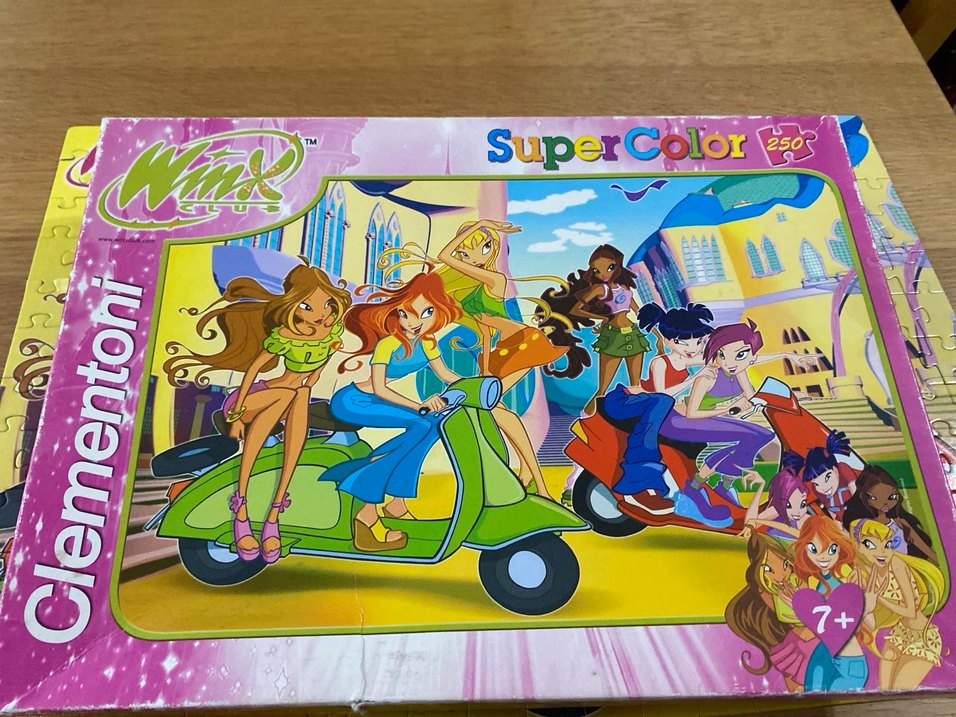 Winx Puzzle 250 parca - Görsel 2