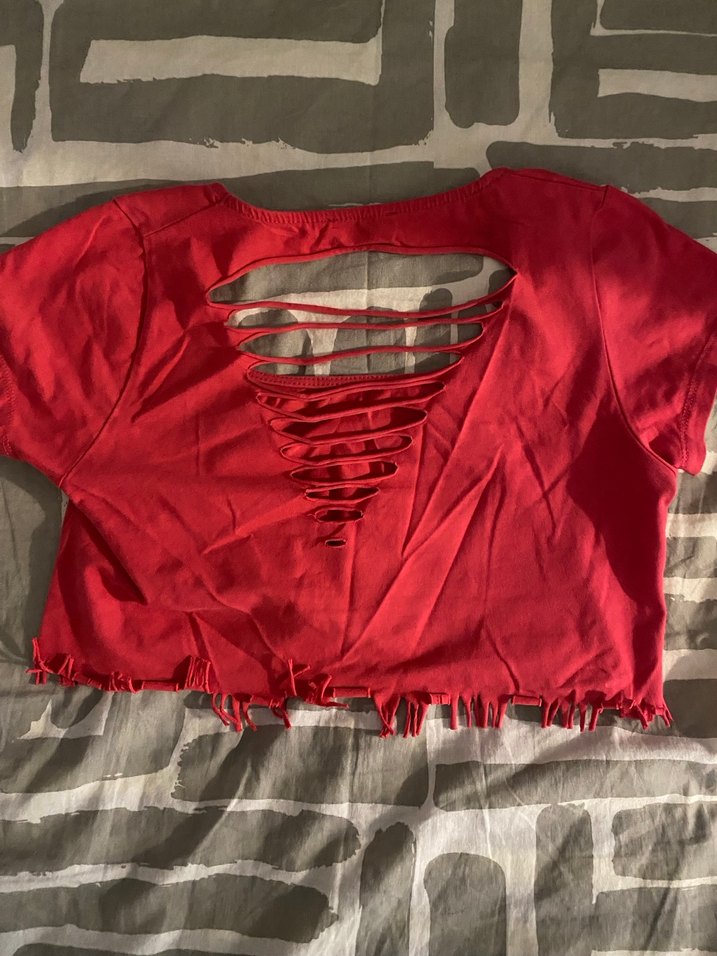 Kısa Kollu Pembe Crop - Görsel 2