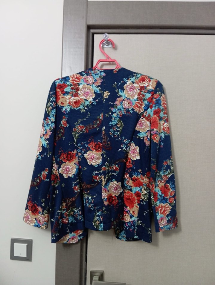 Çiçek Desenli Lacivert Kadın Blazer Ceket - Görsel 3