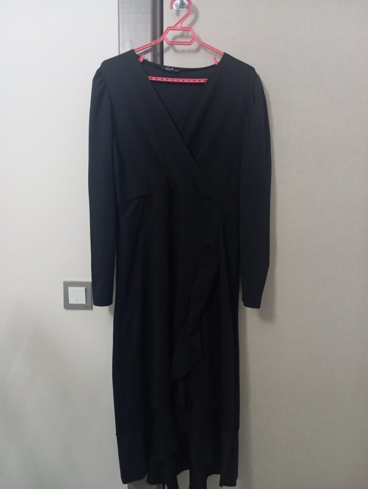 Uzun Kollu Siyah Ofis Elbisesi - Görsel 2