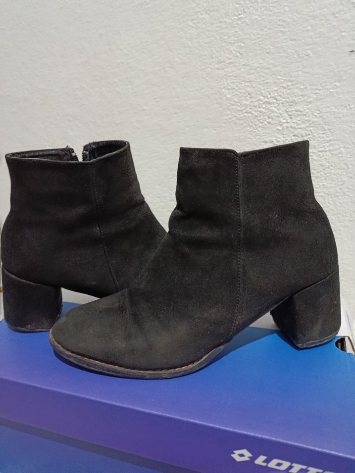 Siyah Süet Topuklu Kadın Bot - Görsel 2