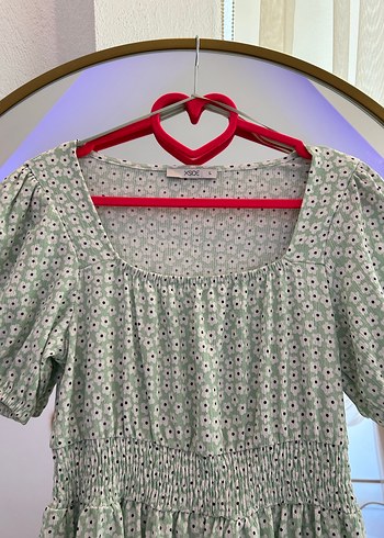 Çiçek desenli elbise - Görsel 3