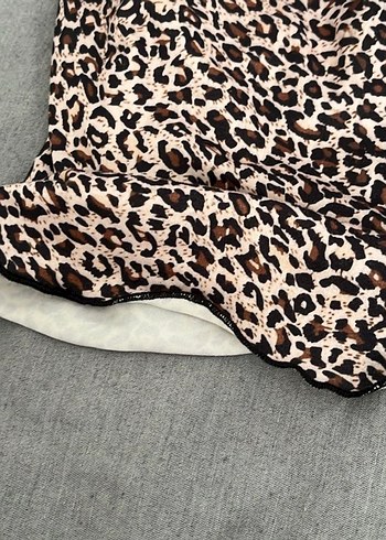 s Beden Dantel Detaylı Leopar Desenli Kadın crop