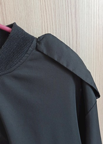 Zara Siyah Fermuarlı Kadın Ceket