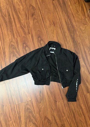 Bershka Siyah Fermuarlı Kadın Ceket