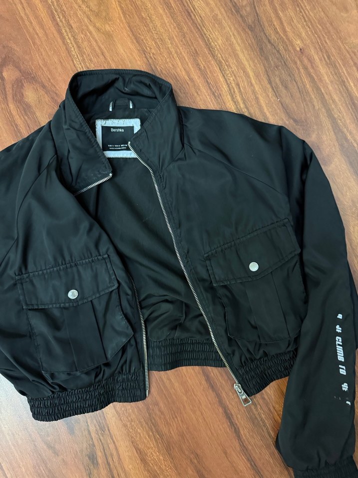 Bershka Siyah Fermuarlı Kadın Ceket - Görsel 2