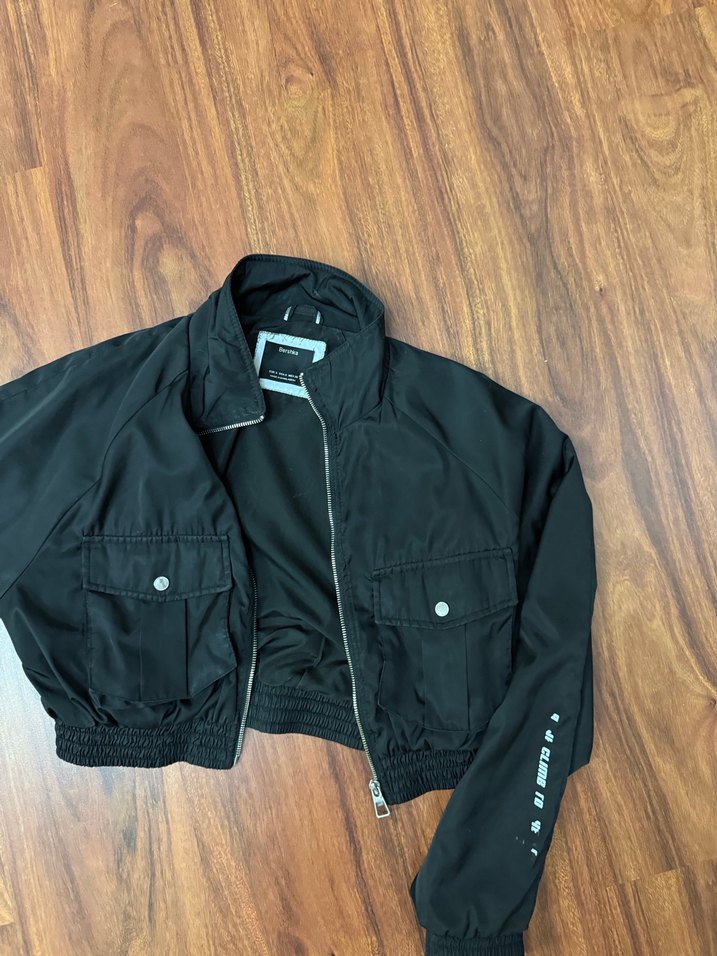 Bershka Siyah Fermuarlı Kadın Ceket - Görsel 3