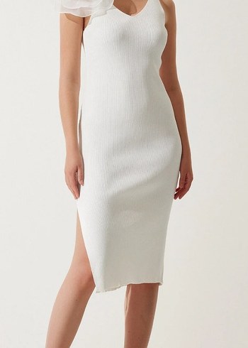 Beyaz V Yaka Midi Triko Elbise - Görsel 3