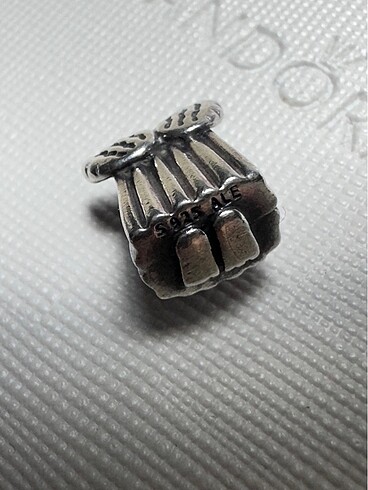 Pandora Melek charm