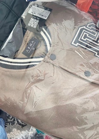 Bej Düğmeli Uzun Kollu  Ceket - Görsel 2