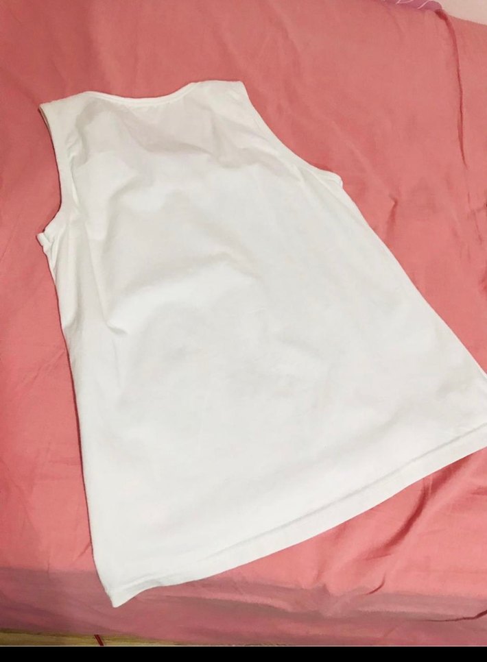 Beyaz V Yaka Payetli Atlet - Görsel 4